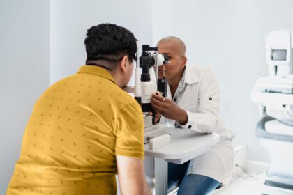 ophthalmologist examining diabetes patient